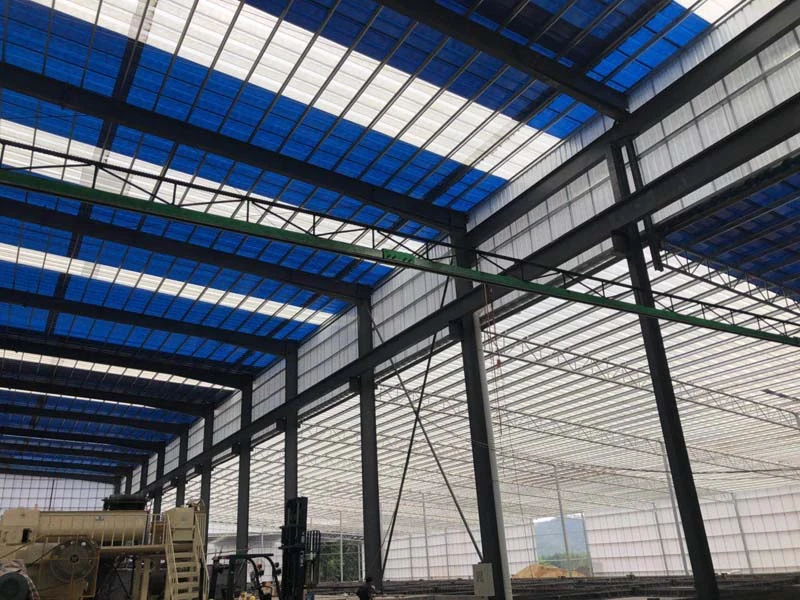 Ilumina&ccedil;&atilde;o economizadora de energia de f&aacute;brica